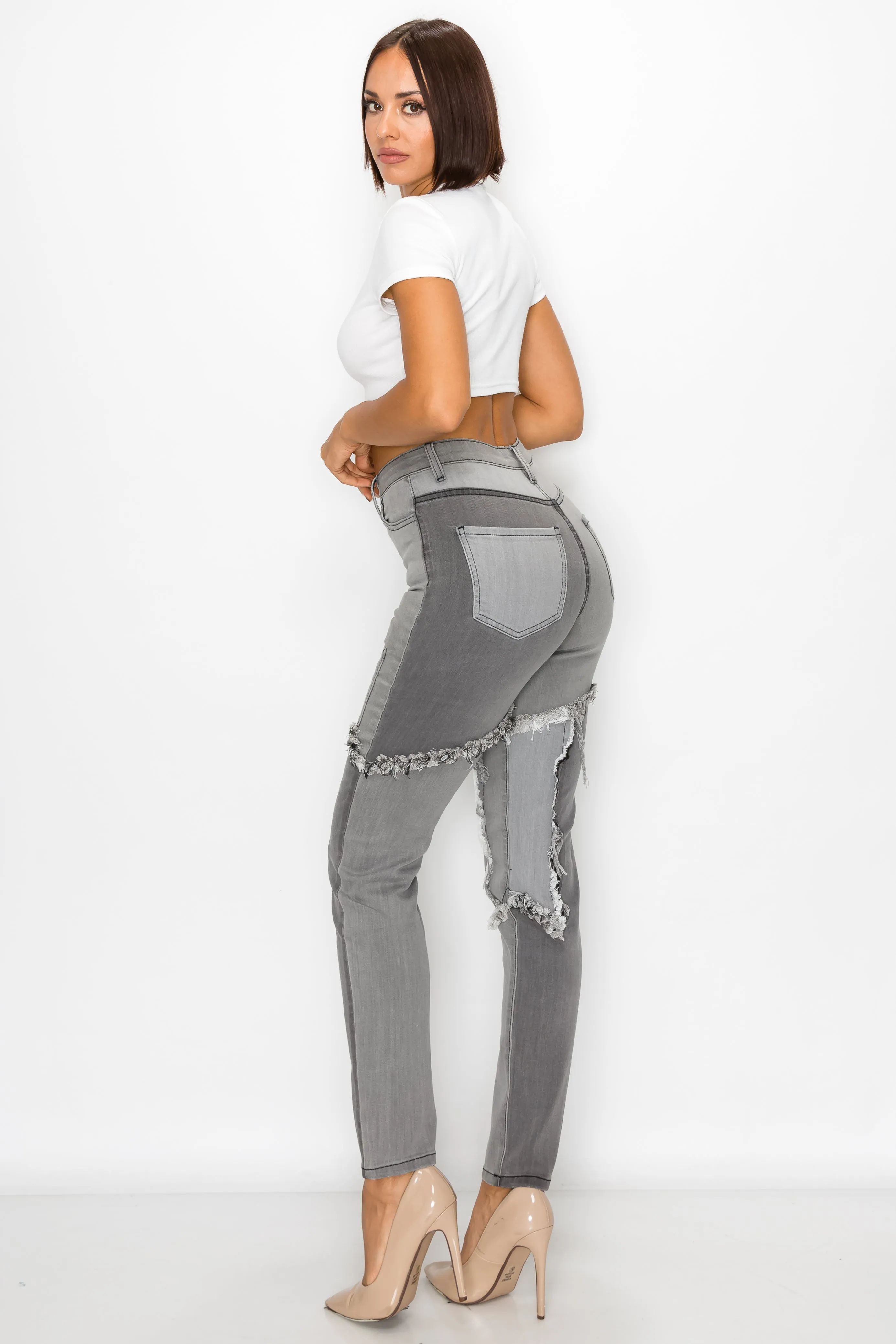 40224 Wome's High Waisted Two Tone Frayed Seam Skinny Jeans