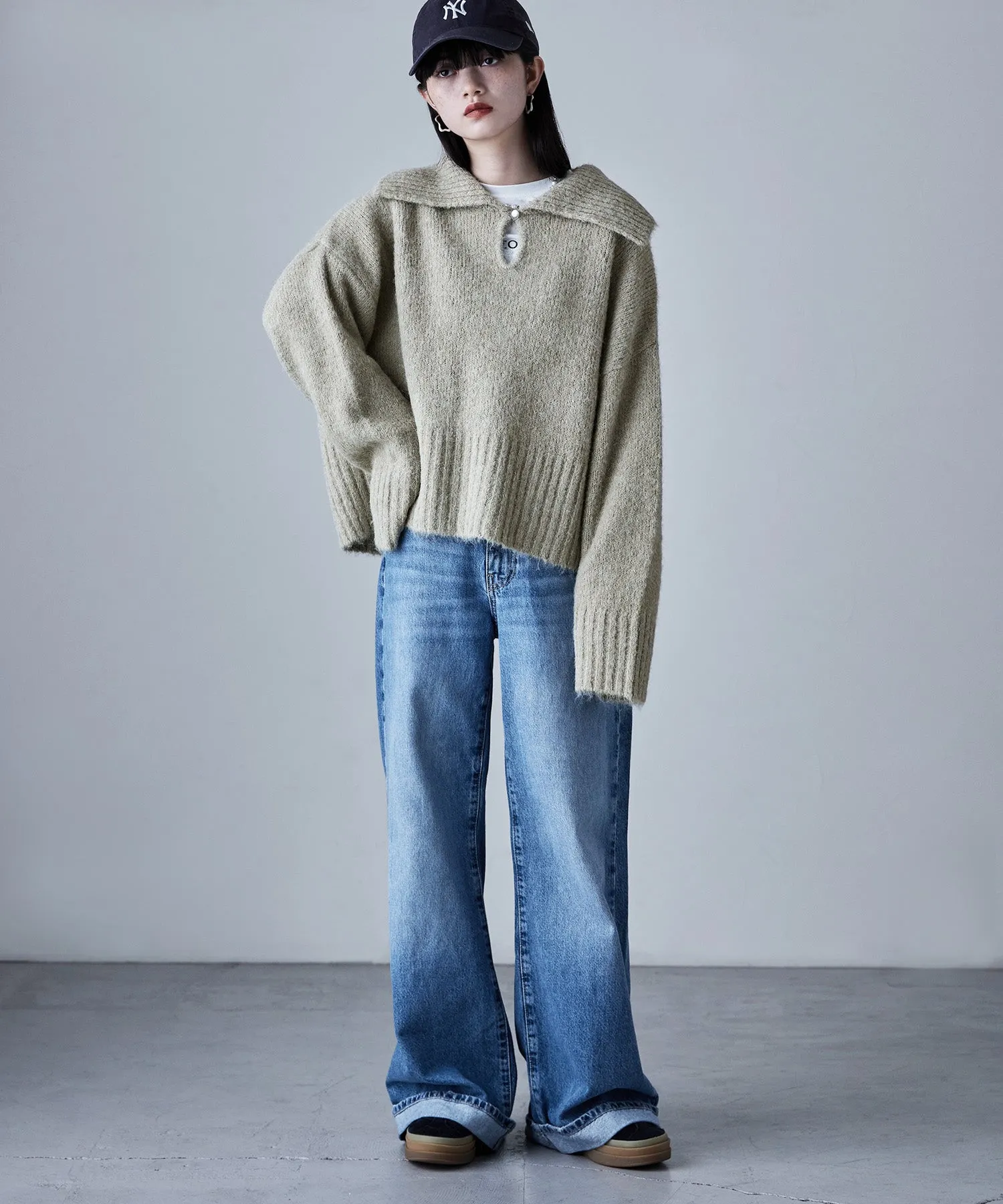 Alpaca touch big collar knit