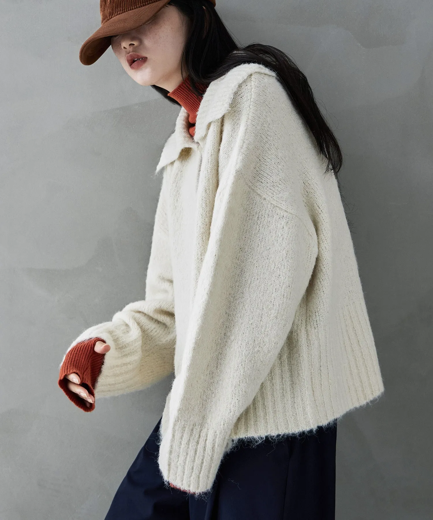 Alpaca touch big collar knit