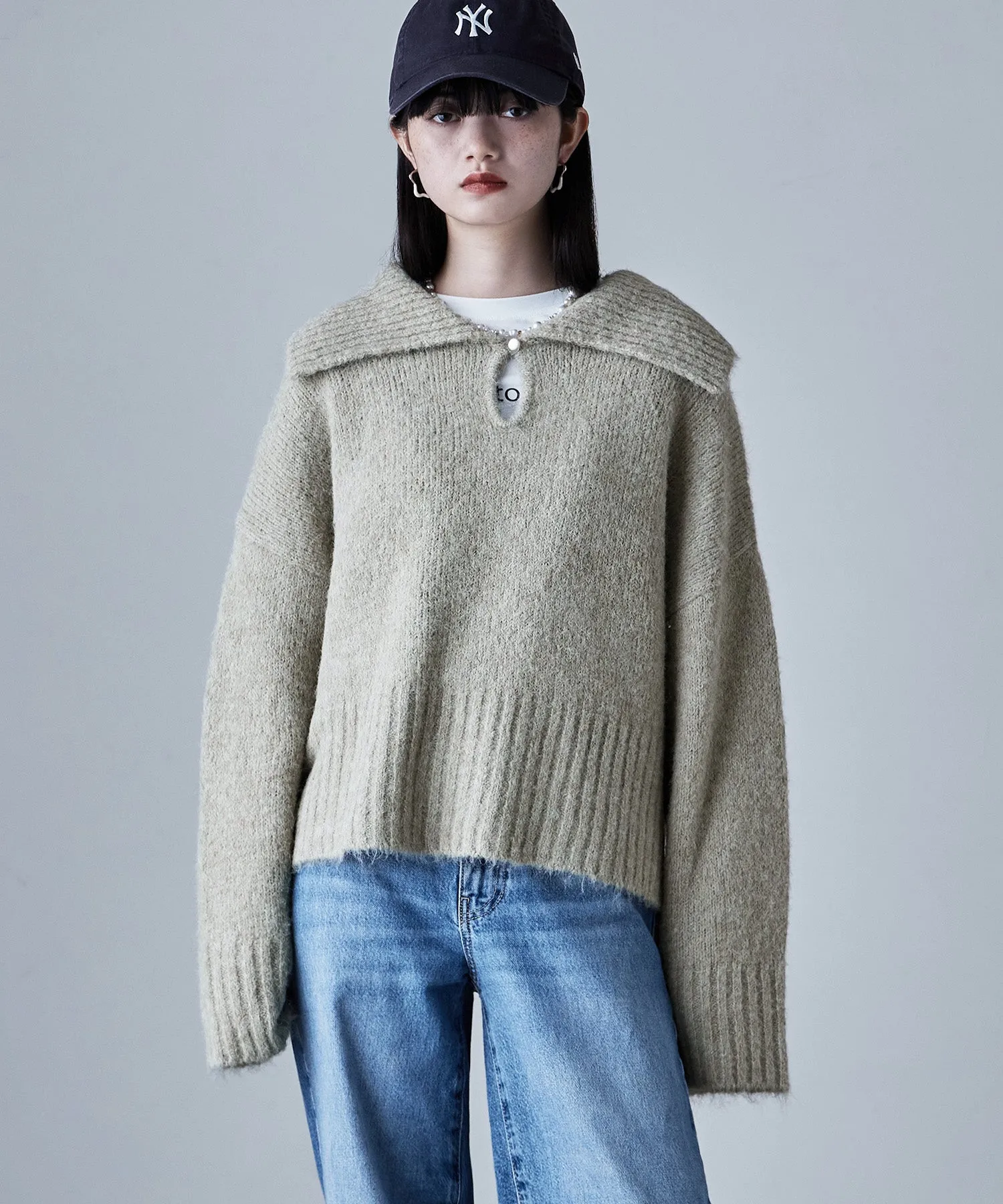 Alpaca touch big collar knit