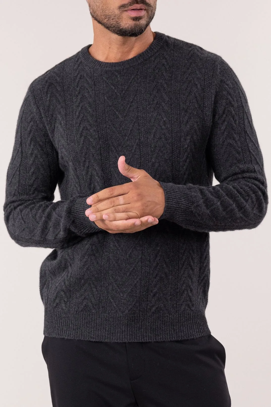 CABLE CREWNECK
