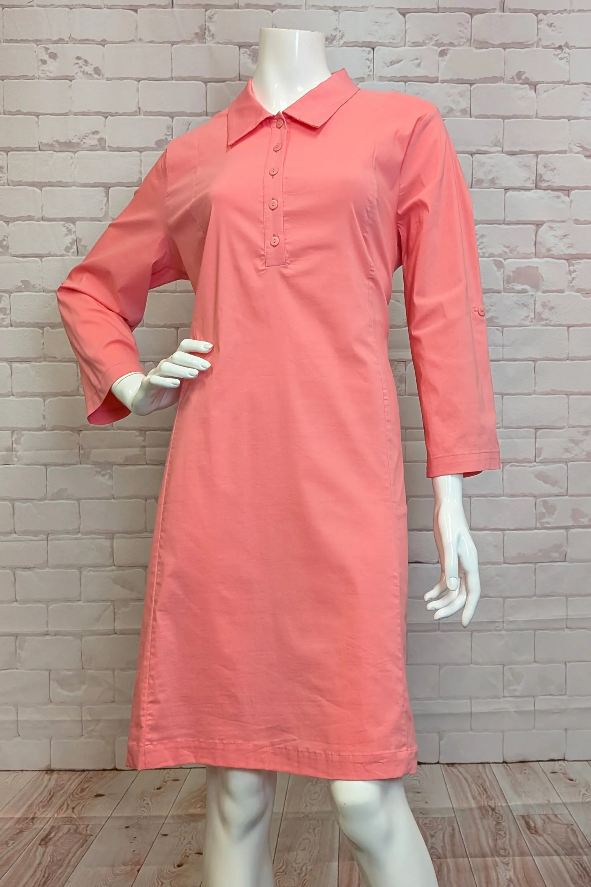 DRESS WITH COLLAR