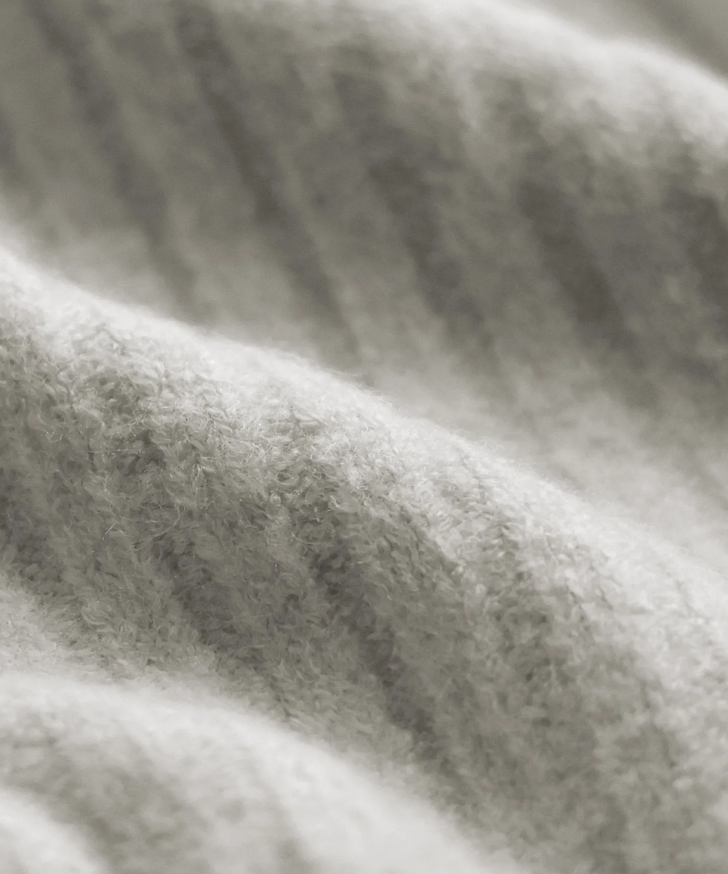 High neck wide rib knit