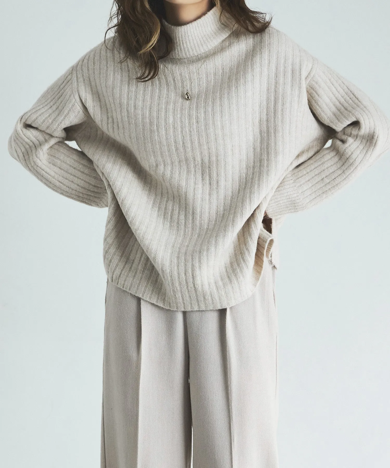 High neck wide rib knit