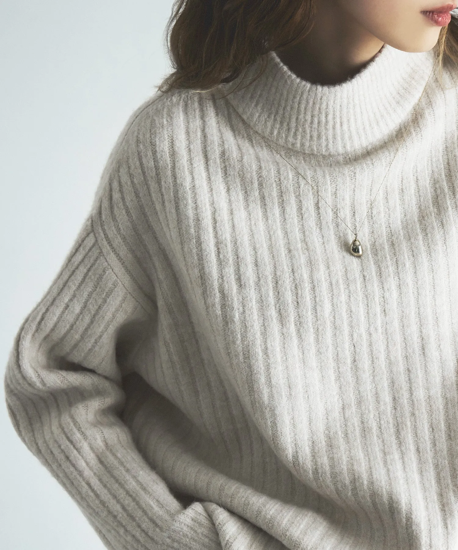 High neck wide rib knit