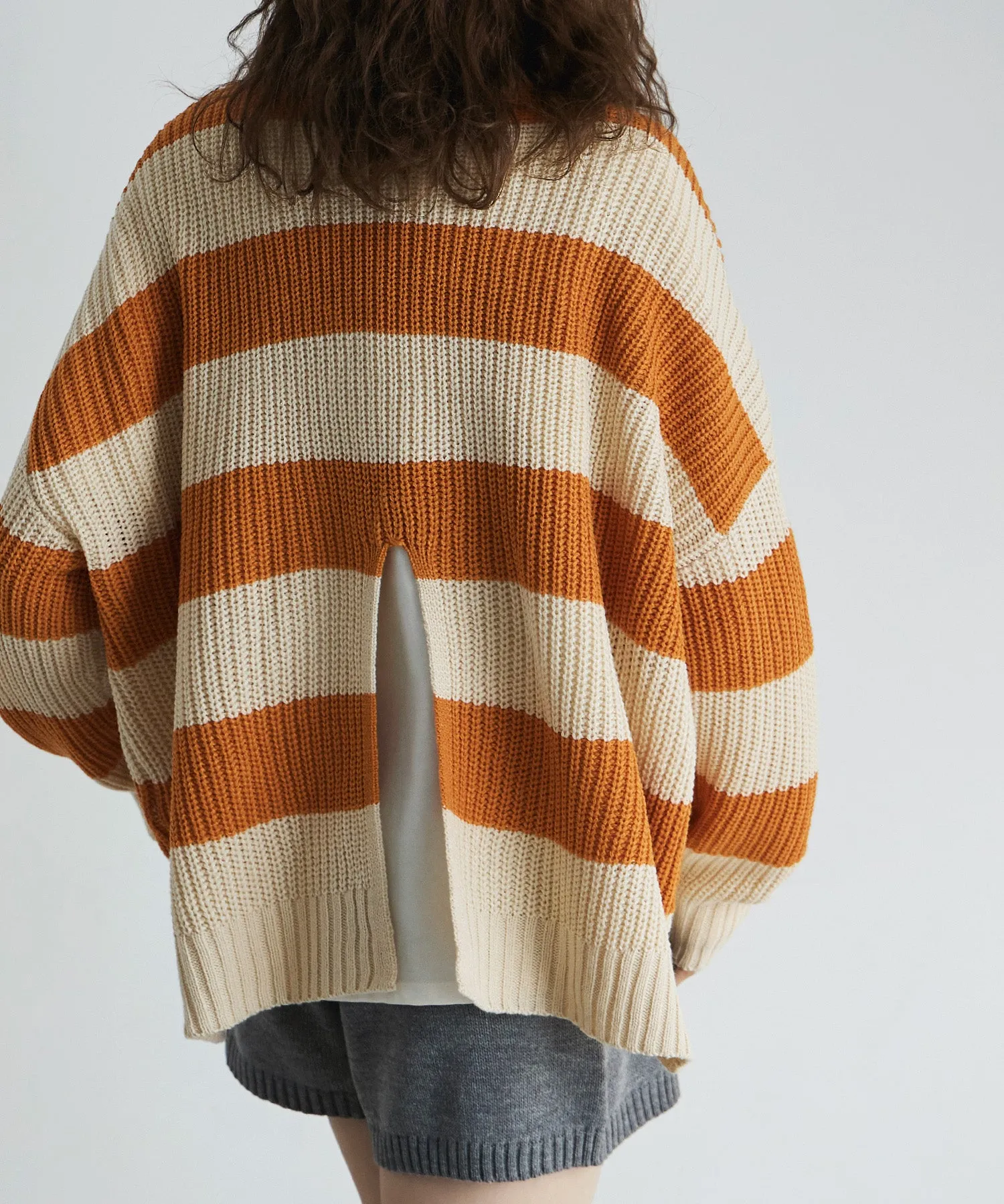 Off turtle wide border knit
