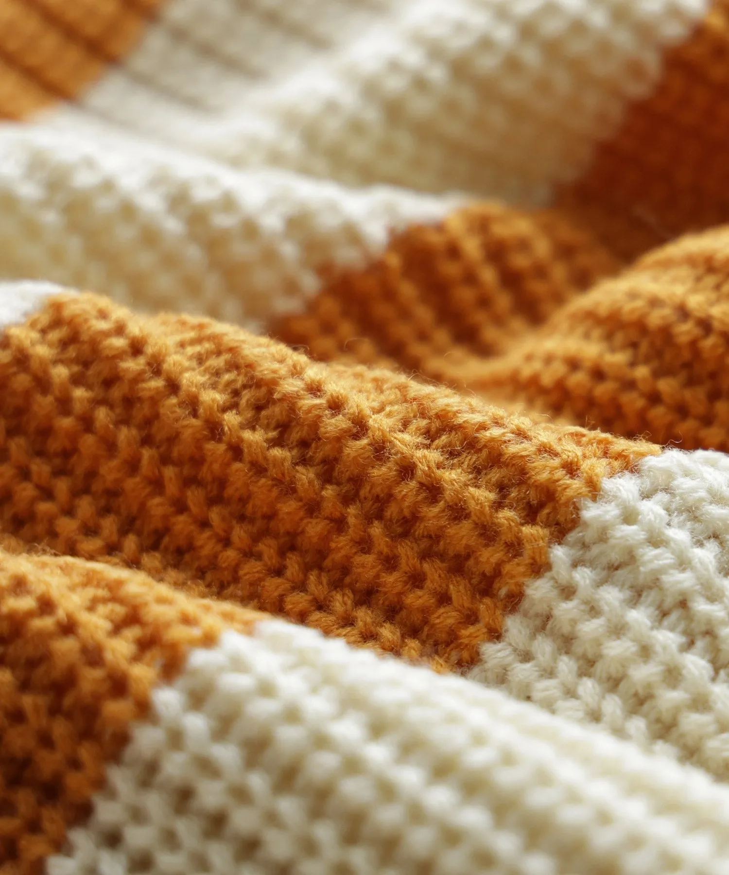 Off turtle wide border knit