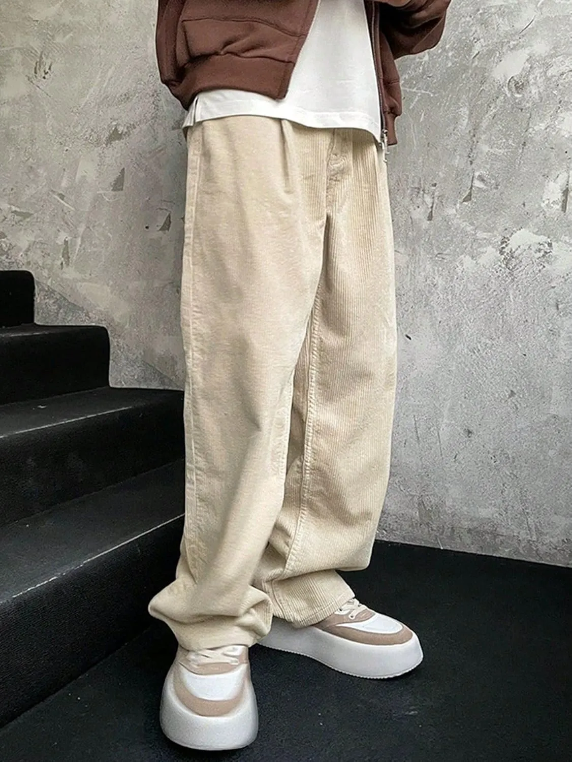 Verdusa Men's Casual Drawstring Elastic Waist Wide Leg Pants Long Trousers with Pockets