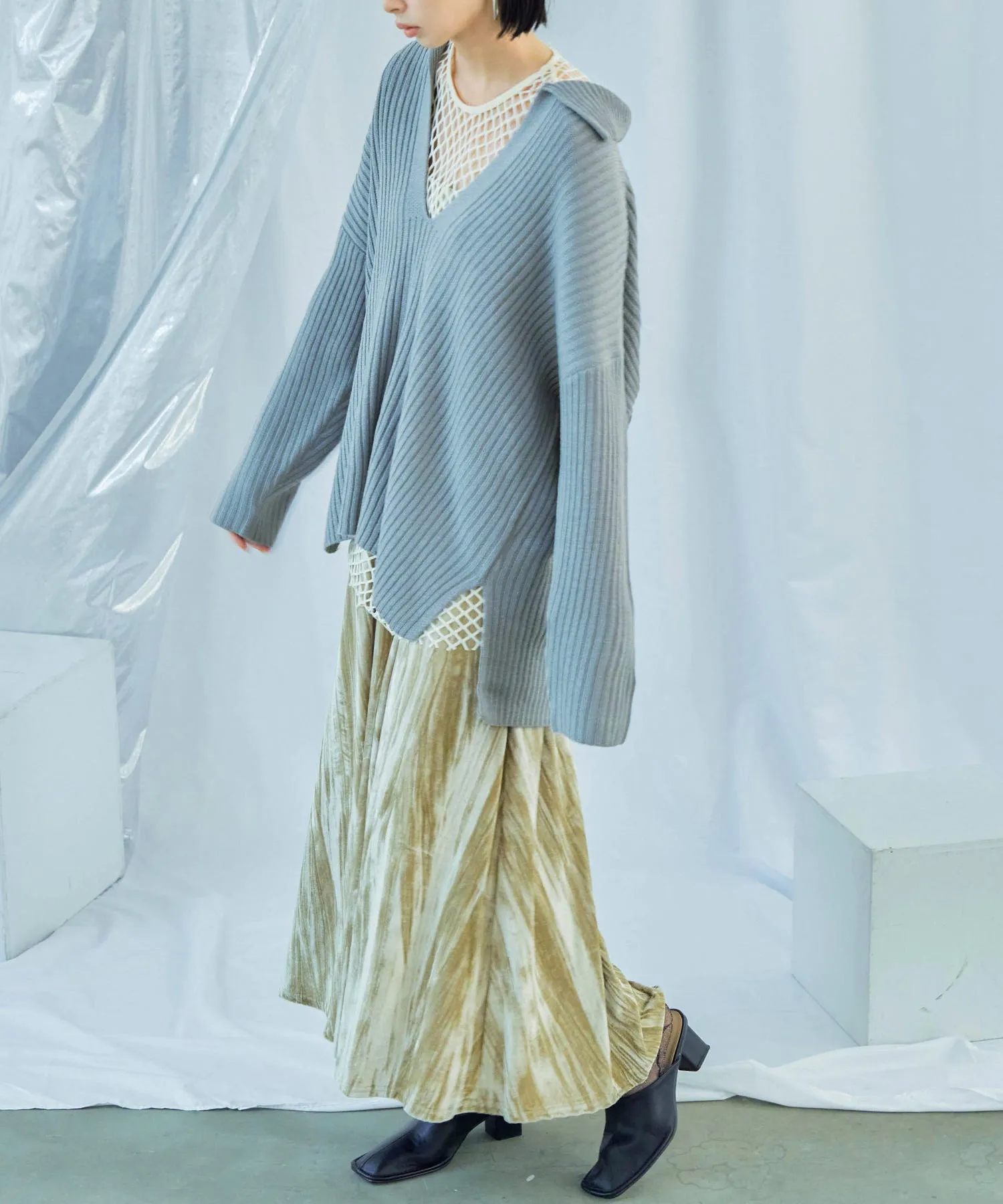 Vneck Collar Knit Pullover