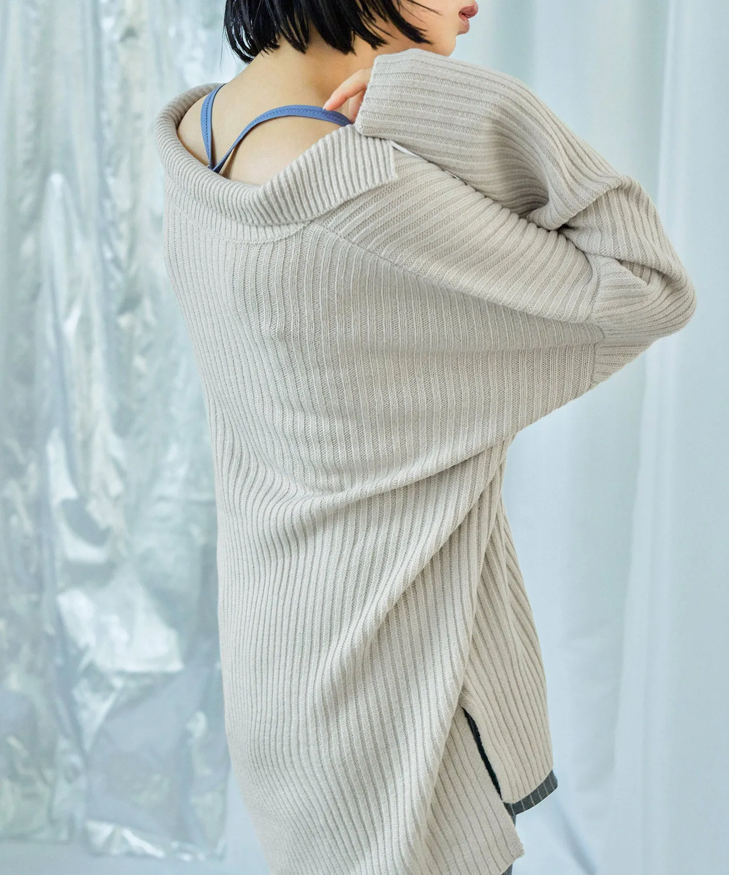 Vneck Collar Knit Pullover