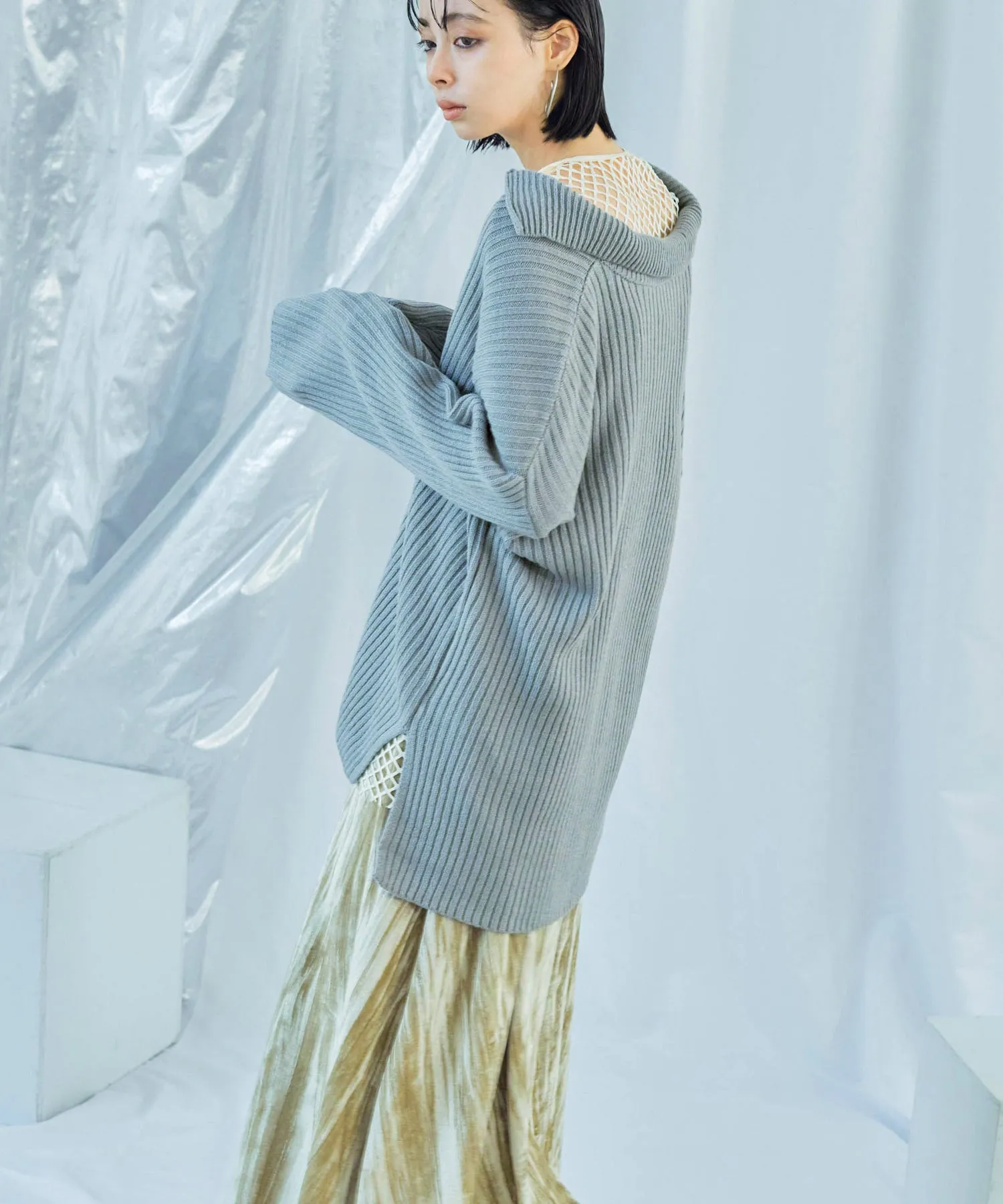 Vneck Collar Knit Pullover